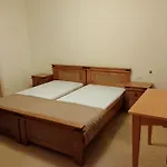трёхкомнатные роскошные у моря в санта марина Szozopol