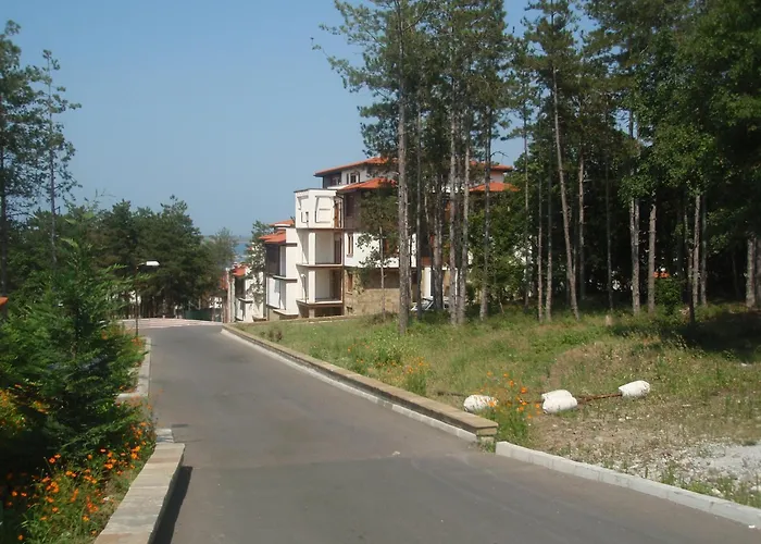 трёхкомнатные роскошные у моря в санта марина *