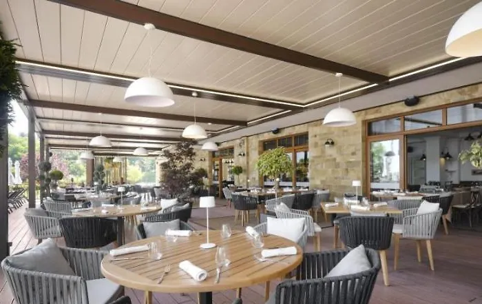 трёхкомнатные роскошные у моря в санта марина Appartamento *