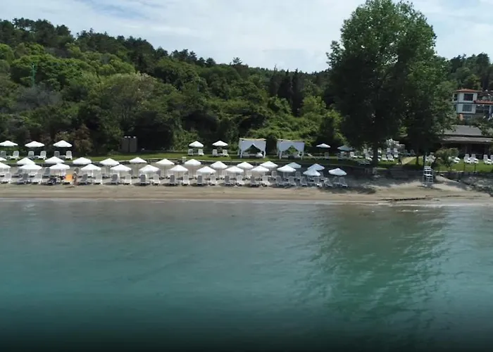 Apartament трёхкомнатные роскошные у моря в санта марина Sozopol