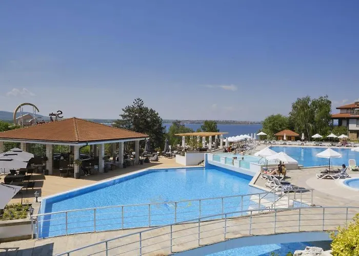 трёхкомнатные роскошные у моря в санта марина * Sozopol