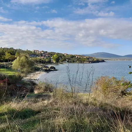 трёхкомнатные роскошные у моря в санта марина Sozopol