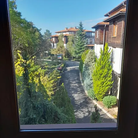 трёхкомнатные роскошные у моря в санта марина Sozopol