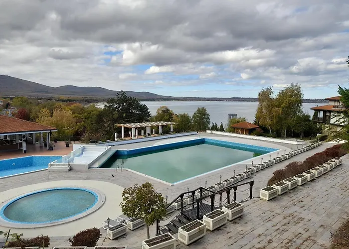 трёхкомнатные роскошные у моря в санта марина *